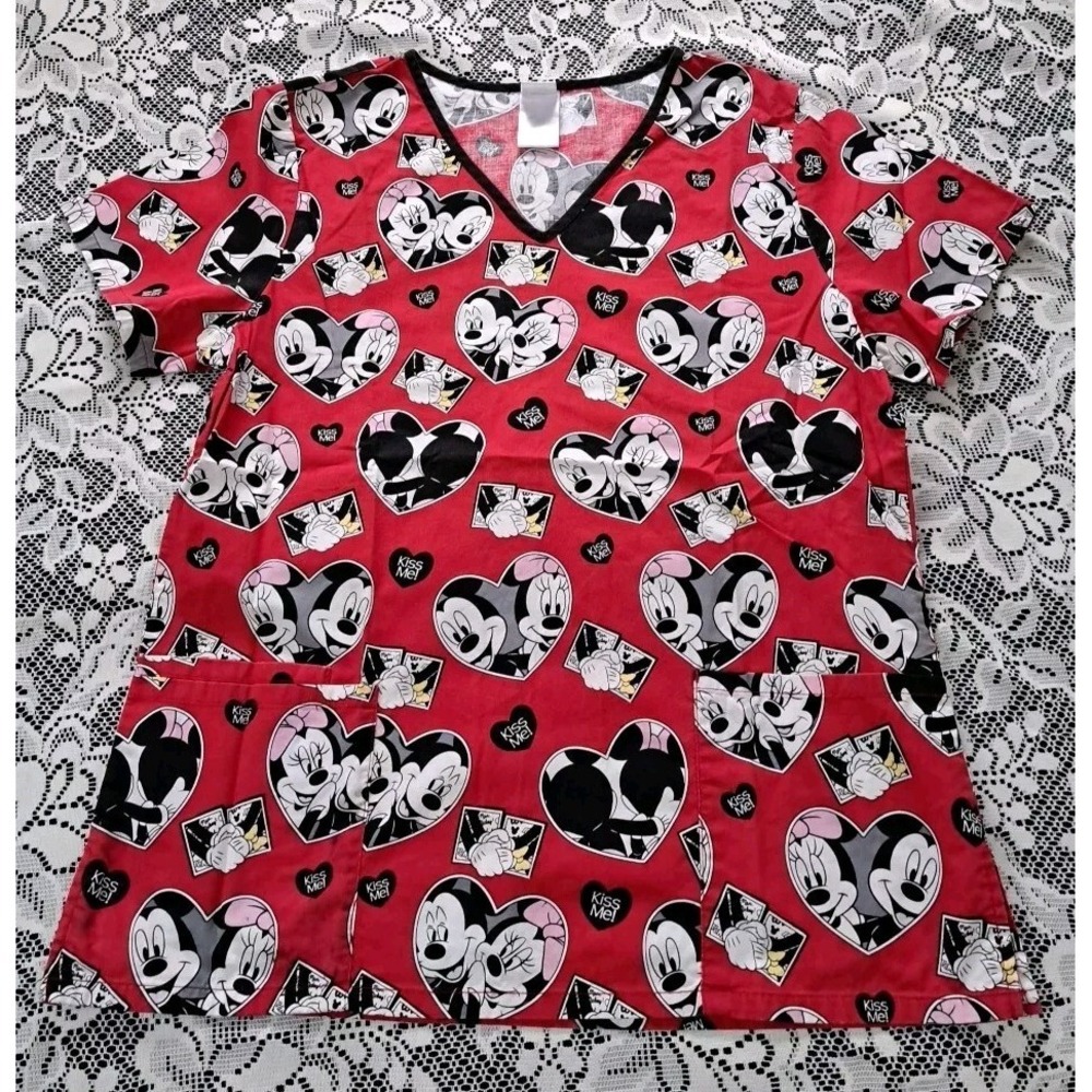 Disney Scrub Top Size Medium Red Mickey Minnie Hearts Valentines Love V-neck